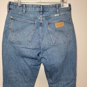 Wrangler Women's High Rise Jeans - Blue